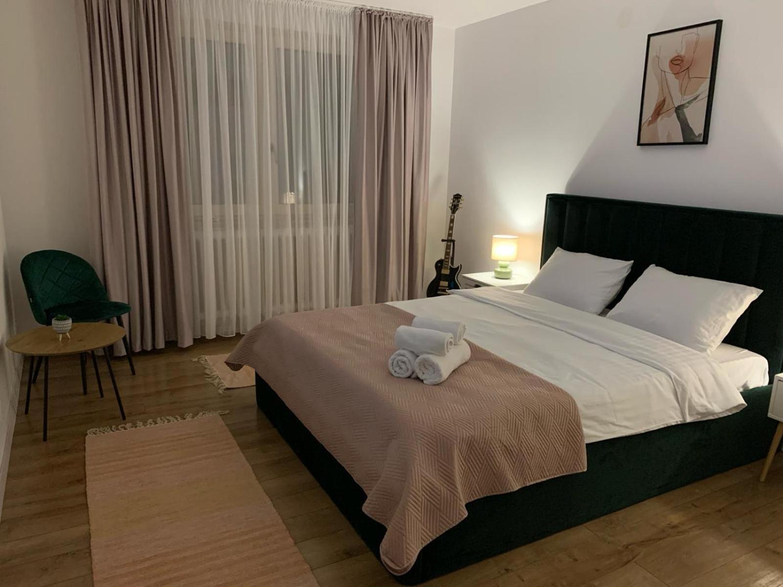 Iris Apartment Piatra Neamt Exterior photo